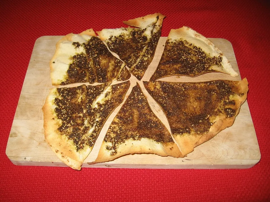 Home Made Baked Zaatar Pie za'atar ingredients