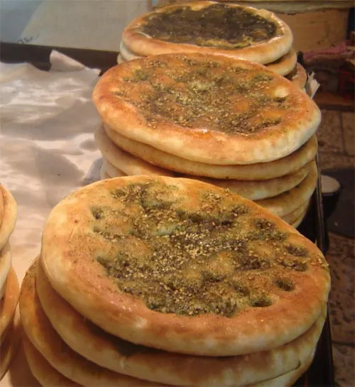 Mana'eesh bi Zaatar | Baked Zaatar Pies Mana'eesh bi Zaatar | Baked Zaatar Pies