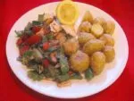 Garlic Potatoes with Salad