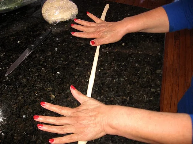 Maacaron bi Toum Recipe