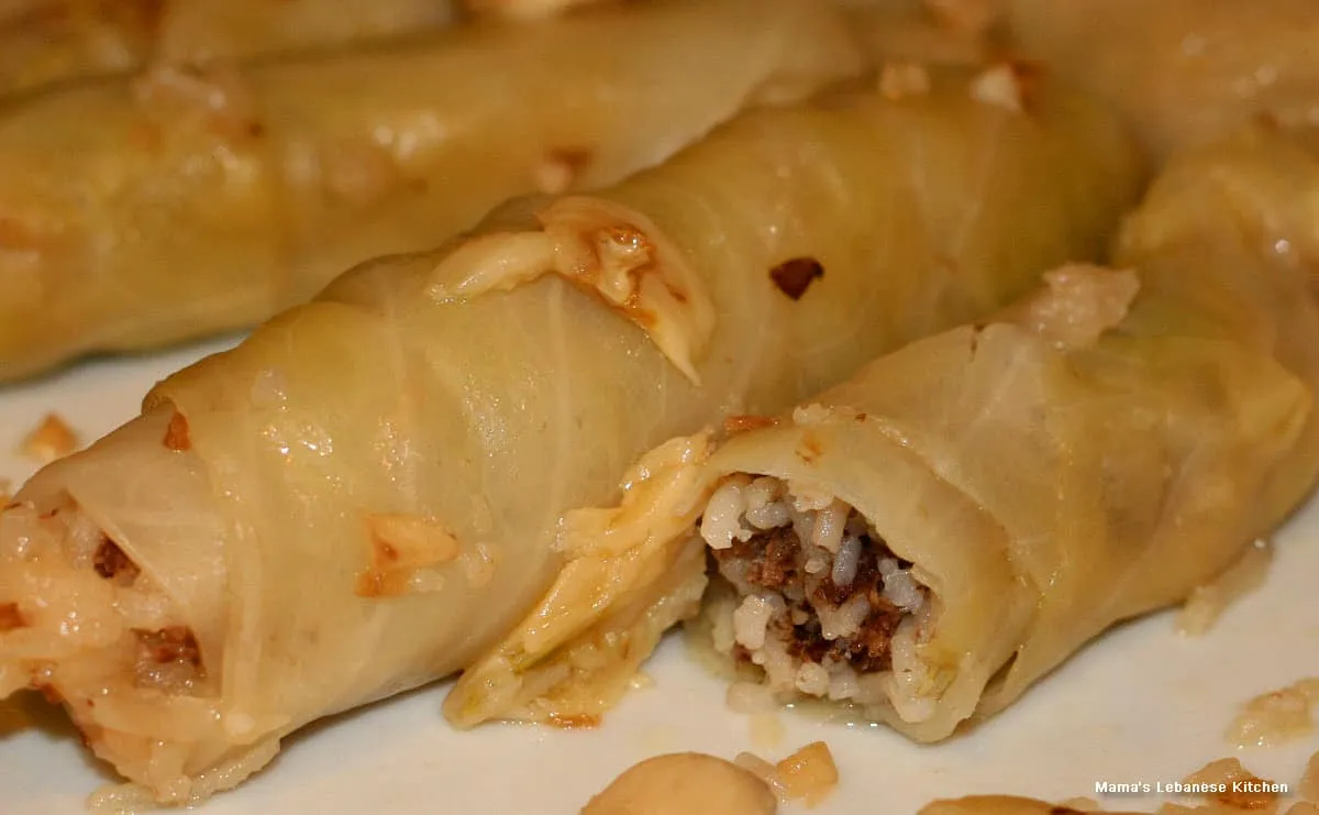 Lebanese Stuffed Cabbage Rolls - Malfouf Mihshi