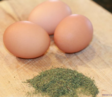 Grandma’s Simple Omelet – Lebanese Dried Mint Omelet Recipe